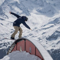 Learn to ride and coach in the snowpark. 