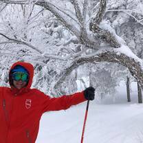 Gap student skiing in Tremblant