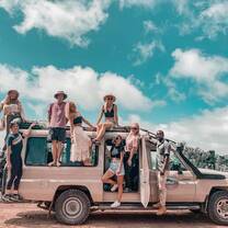 Volunteer in Tanzania with IVHQ
