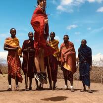 Volunteer in childcare in Tanzania with IVHQ