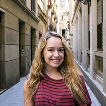 Walking tour in Barcelona's streets
