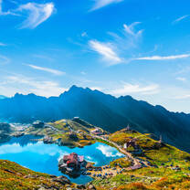 Explore lakes on a TEFL internship in Romania