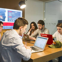 emlyon business school