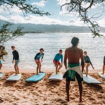 Hawaii surfing lessons