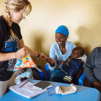 Volunteer in Kenya with IVHQ