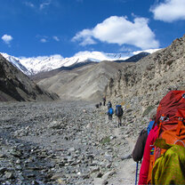 Hike the Himalaya hikers in the Himalaya in India