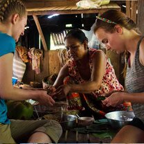 travellers learning about food in Thailand