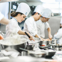Students in the kitchen during Cuisine Diploma program at Le Cordon Bleu Students in the kitchen during Cuisine Diploma program at Le Cordon Bleu