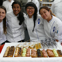 Students in the kitchen during Cuisine Diploma program at Le Cordon Bleu Students in the kitchen during Cuisine Diploma program at Le Cordon Bleu
