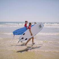 Surf class in Cadiz - High school study abroad program in Spain