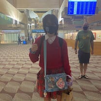 Chloé (a student) departure from France