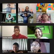 2 groups of teachers and students in Zoom
