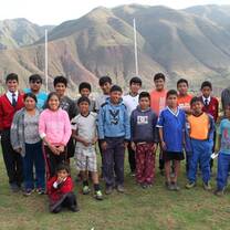 Volunteers and Children in the teaching Project in Cusco