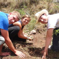Student help planting