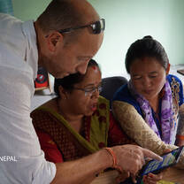 Volunteer NEPAL Teaching in School Monastery Women Center