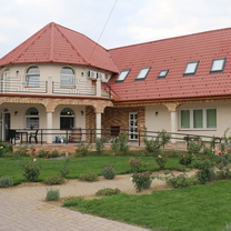 Guest House (Private Room/Pool/BBQ)