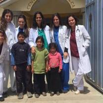 Volunteers in the Medical Project - Expand Peru / Voluntarios en el Proyecto Médico de Expand Perú/ Volunteer Medical Project