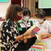 Supporting students with their English language development