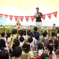 Kevin Teacher and class