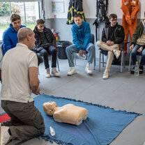Ged, our Instructor, in our classrom in Antibes, explaining first aid to students 