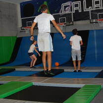 CAMPERS JUMPING AT IBERIAN CAMPS 2