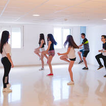 DANCING LESSONS AT IBERIAN CAMPS