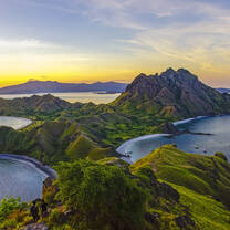 Gorgeous Archipelago 