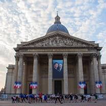 Morning Workout at The Pantheon in Paris