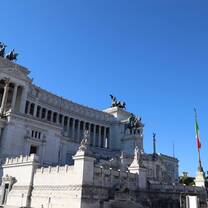 Walking to class at the monument of Vittorio Emanuele II