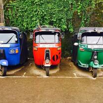 Little cars in Sri Lanka