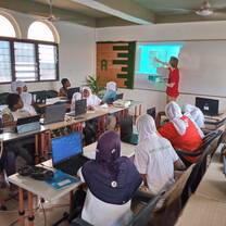 Volunteer teaching ICT/IT 