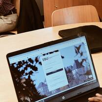 A student browsing EBU's MBA Portal