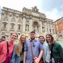 Students in front of the Trevi Fountain 