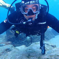 Interns during scuba dive