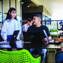 UniSC Students studying