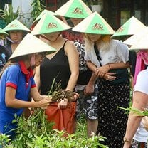 teachers pose during cultural orientation