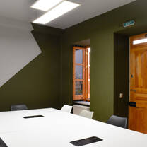 Classroom 05