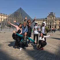 make friends and memories in France!