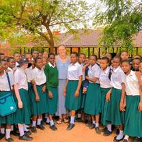 Volunteer and students 