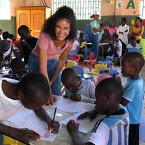 One of our teaching program volunteers