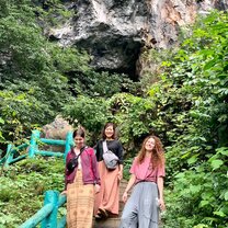 Volunteers explore Vietnam