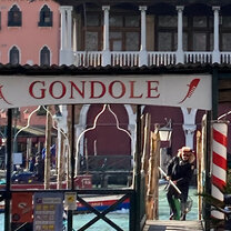 Gondole sign
