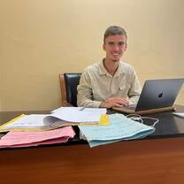 Meet Louis, a vibrant young man from France with a passion for law and a heart for humanitarian and environmental aid.   As a law and economics student, Louis is taking a year off to discover Africa and make a difference in the lives of its incredible people. He’s currently interning in Malawi, where he’s learning from experienced lawyers who are driving real change on the ground. While expanding his CV, Louis is also immersing himself in the local culture, trying delicious dishes like chambo and nsima, and