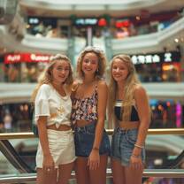 photo in mall
