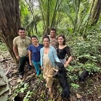 Visiting a botanical garden in the jungle with another 4 people
