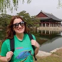 Woman on Korean palace