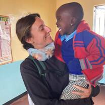 Volunteer sharing skills with our children at school
