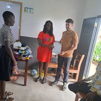 Students showing appreciation and bidding farewell to GXVO volunteer