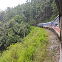 train in Sri Lanka
