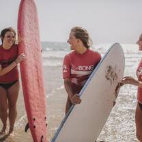 Surfing lessons in Cadiz